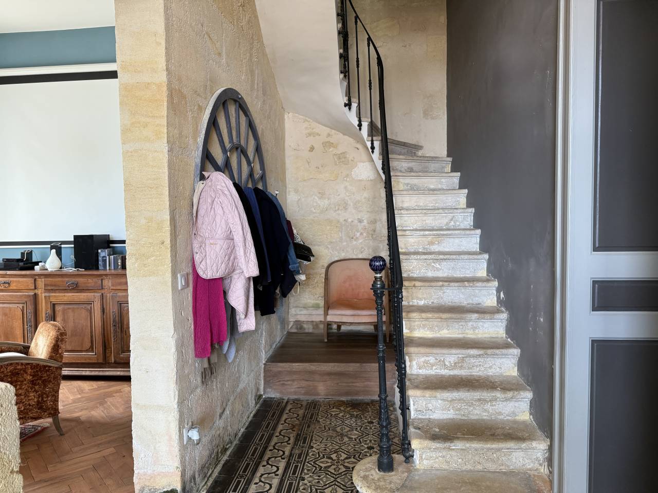 &Agrave; 15 min de Libourne, sur 10 hect, propri&eacute;t&eacute; &eacute;questre