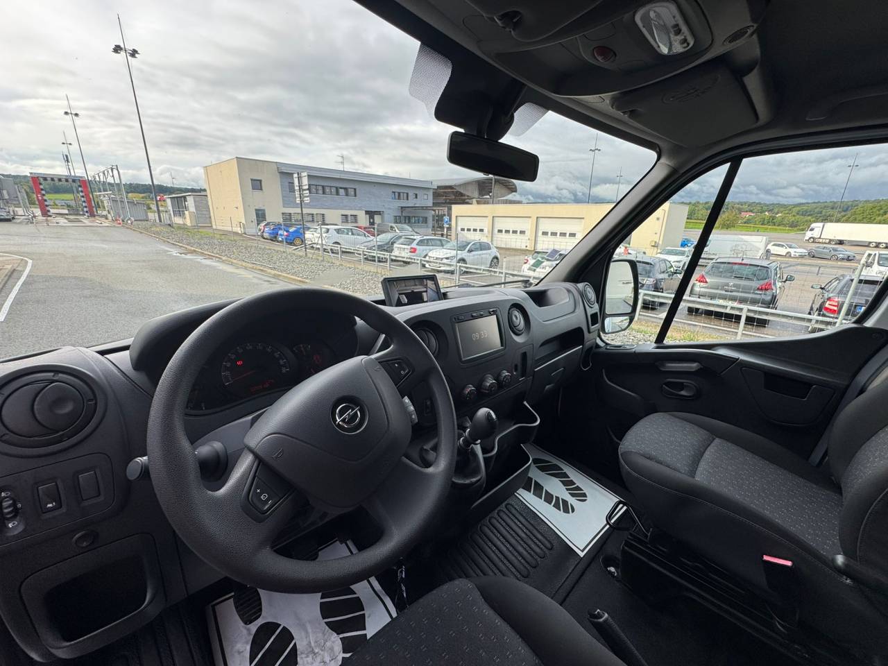 VL OPEL MOVANO 170CH CAVALCAR 5P - VENDU