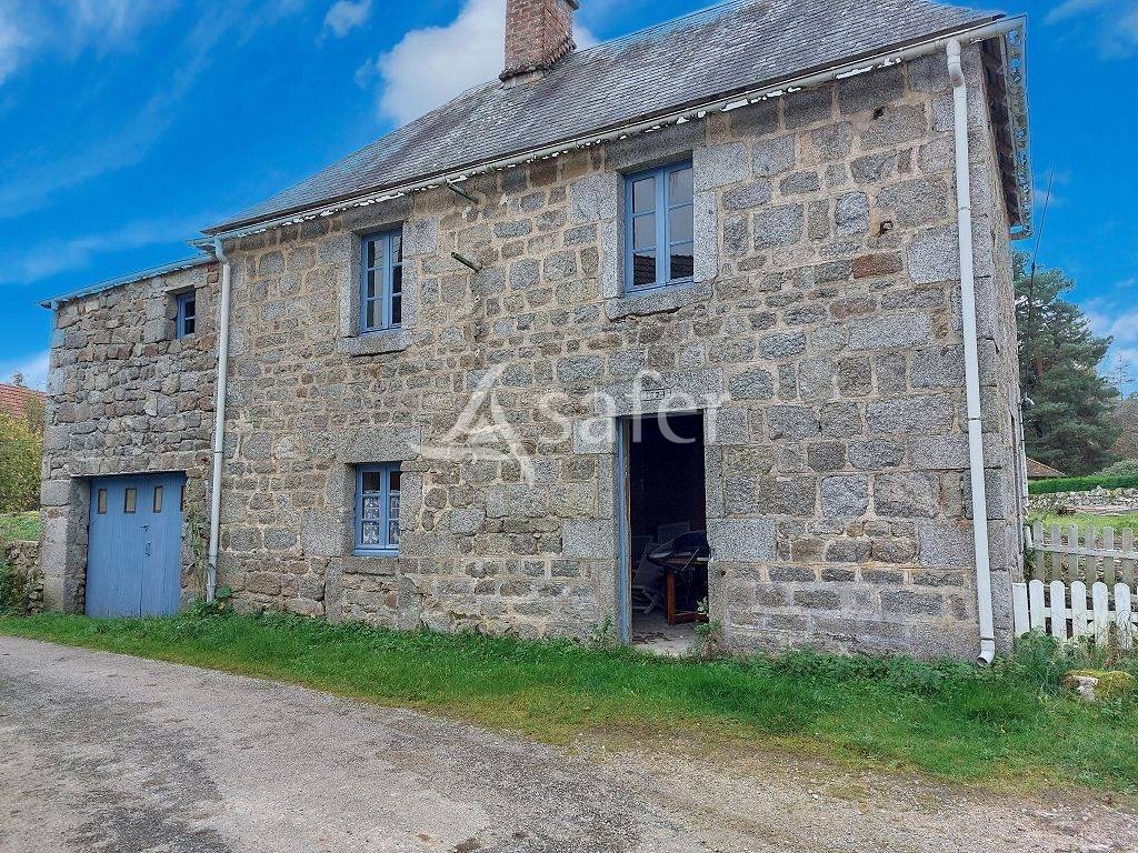 Propriété de caractère sur environ 3ha attenants.