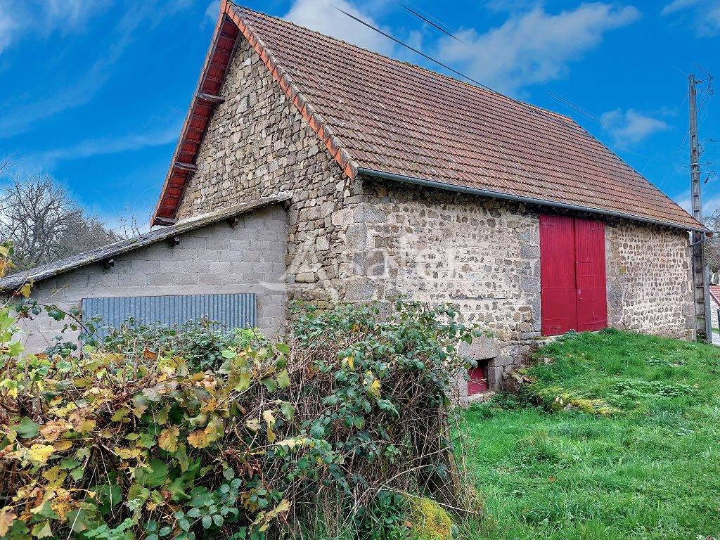 Propriété de caractère sur environ 3ha attenants.