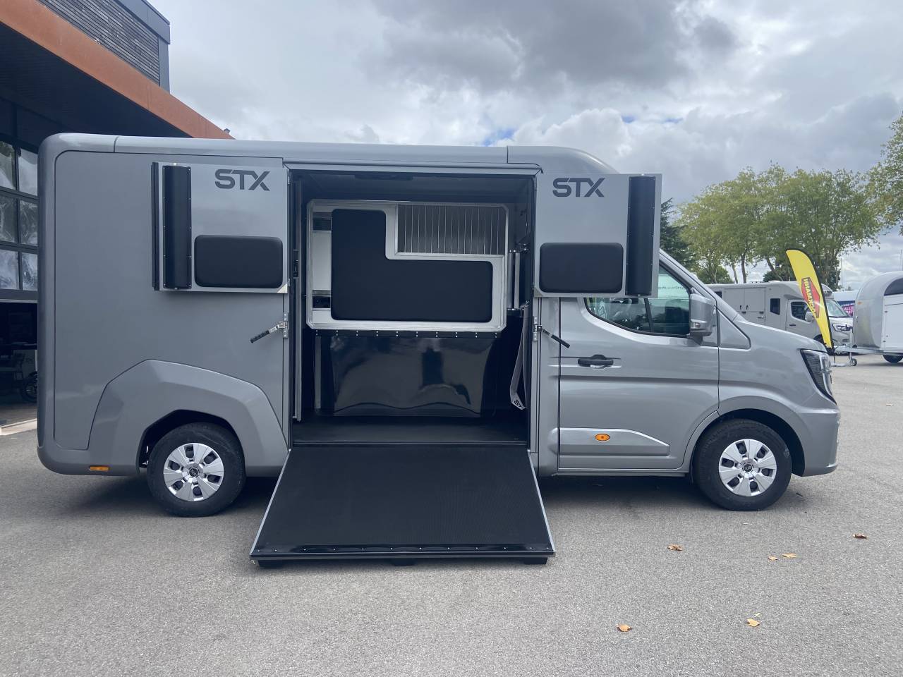 STX RENAULT MASTER - STALLE 3