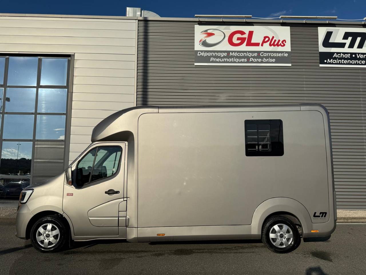 VL STX STALLE 3P 165CH SELLERIE XL- VENDU