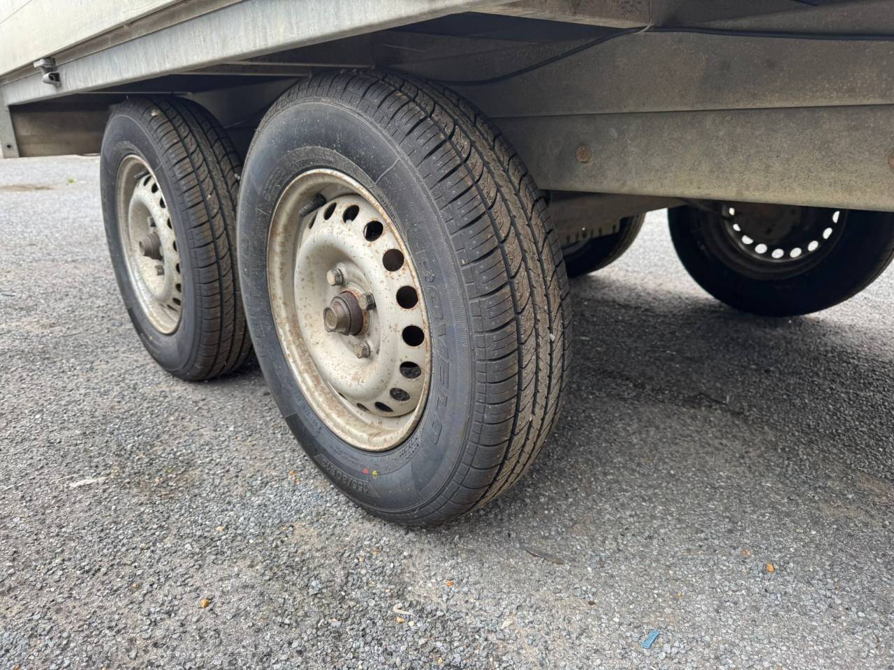 Remorque DEFICO &ndash;  250x150x92 &ndash; PTAC 975kg &ndash; Basculante