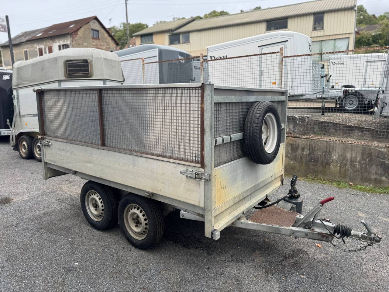 Remorque DEFICO &ndash;  250x150x92 &ndash; PTAC 975kg &ndash; Basculante