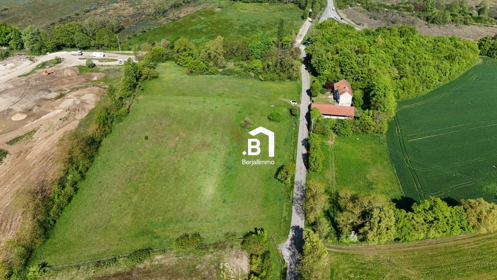 Maison 6 pieces 162m² sur 24 000 m²