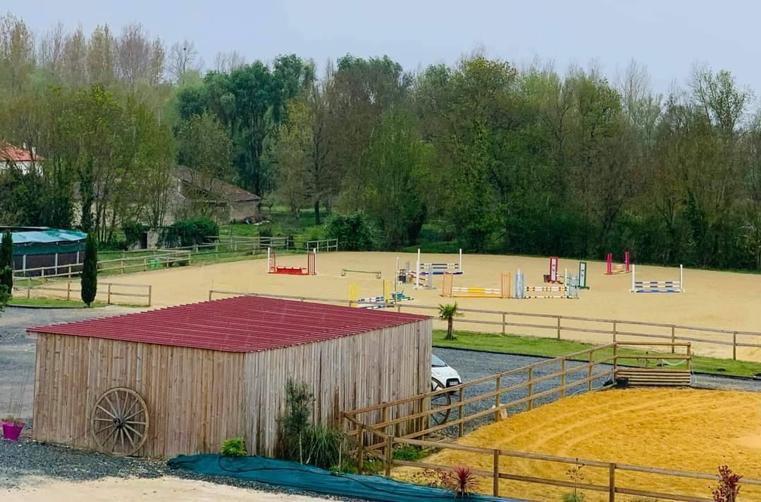 Propriété équestre: installations et habitattions