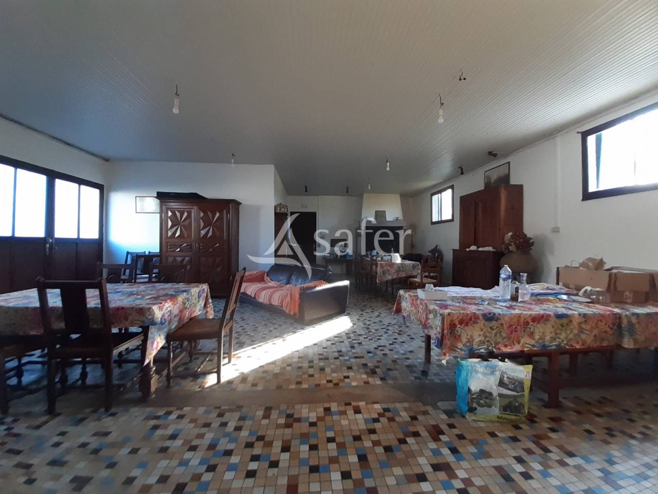 Ancienne Ferme sur environ 17 ha