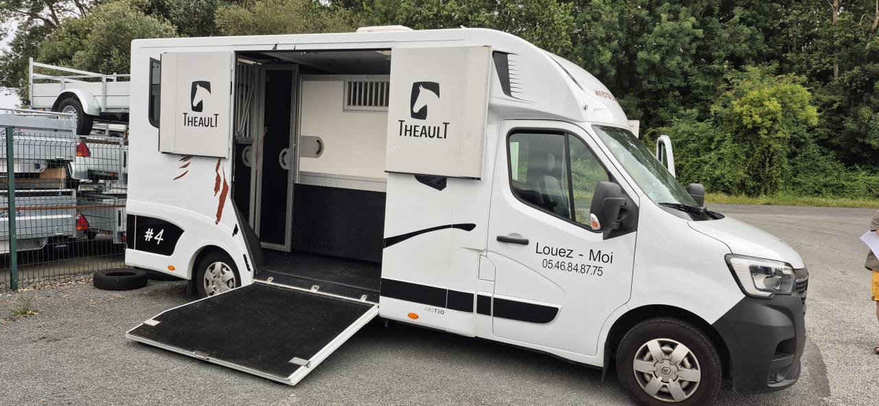 CAMION THEAULT RENAULT OCCASION AVRIL 2022