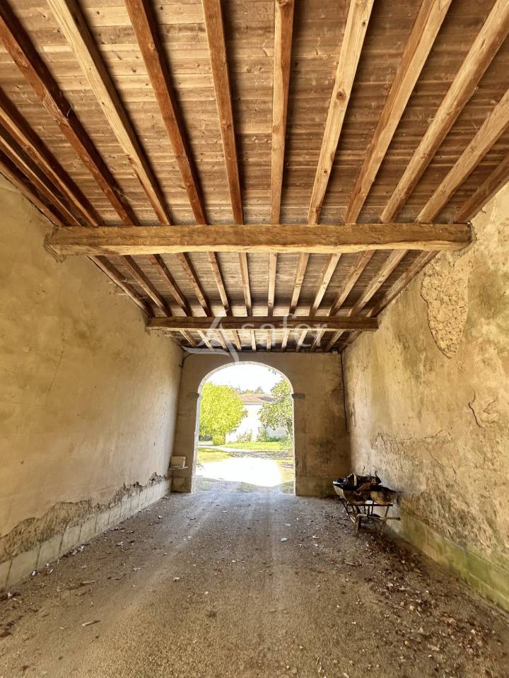 Domaine de caractère sur 170ha aux portes du Gers