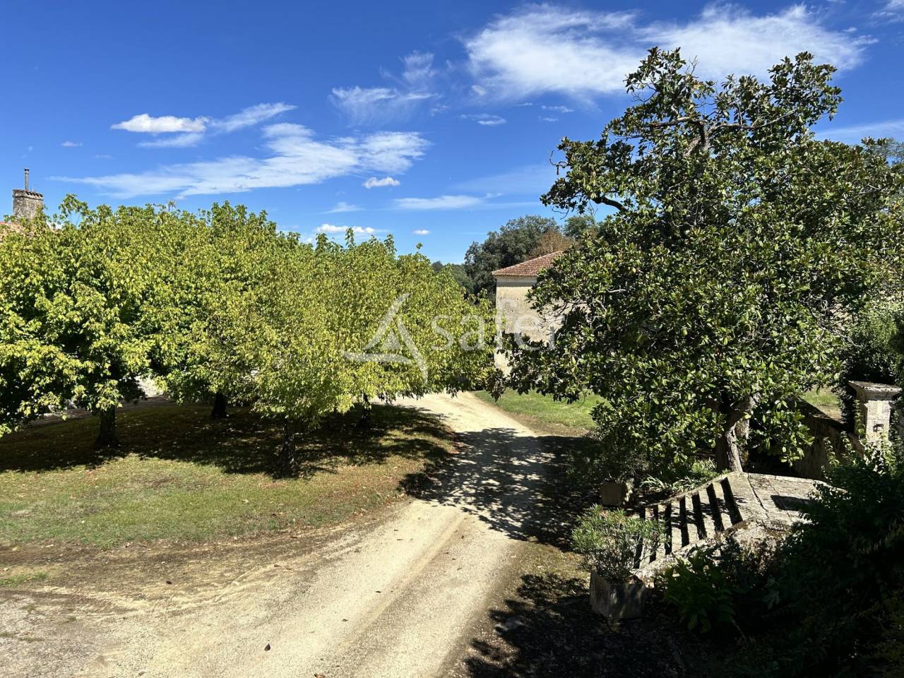 Domaine de caractère sur 170ha aux portes du Gers