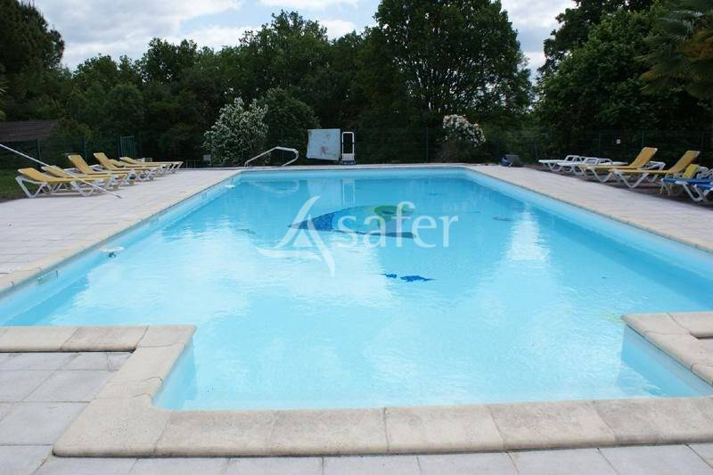 Domaine de caract&egrave;re sur 44 ha Est du Lot proche Dordogne