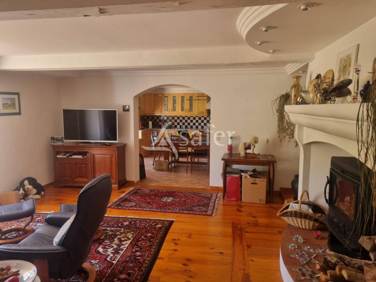 G&icirc;te rural avec d&eacute;pendances agricoles, rond de longe et piscin