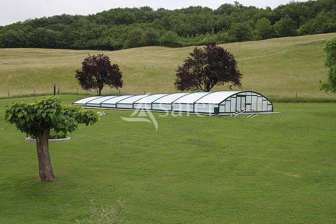 G&icirc;te rural avec d&eacute;pendances agricoles, rond de longe et piscin