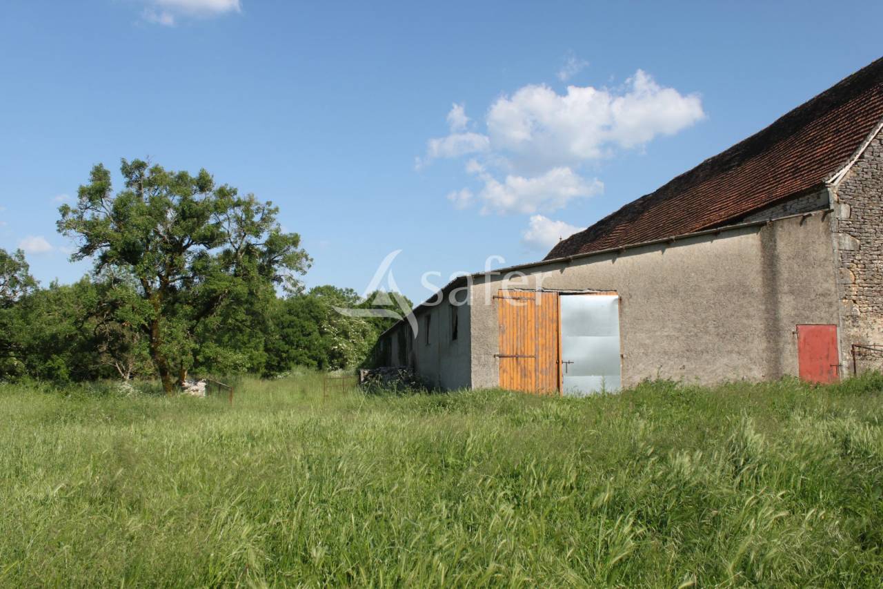 Granges quercynoises sur 13 ha au Coeur du Causse du Quercy Loto