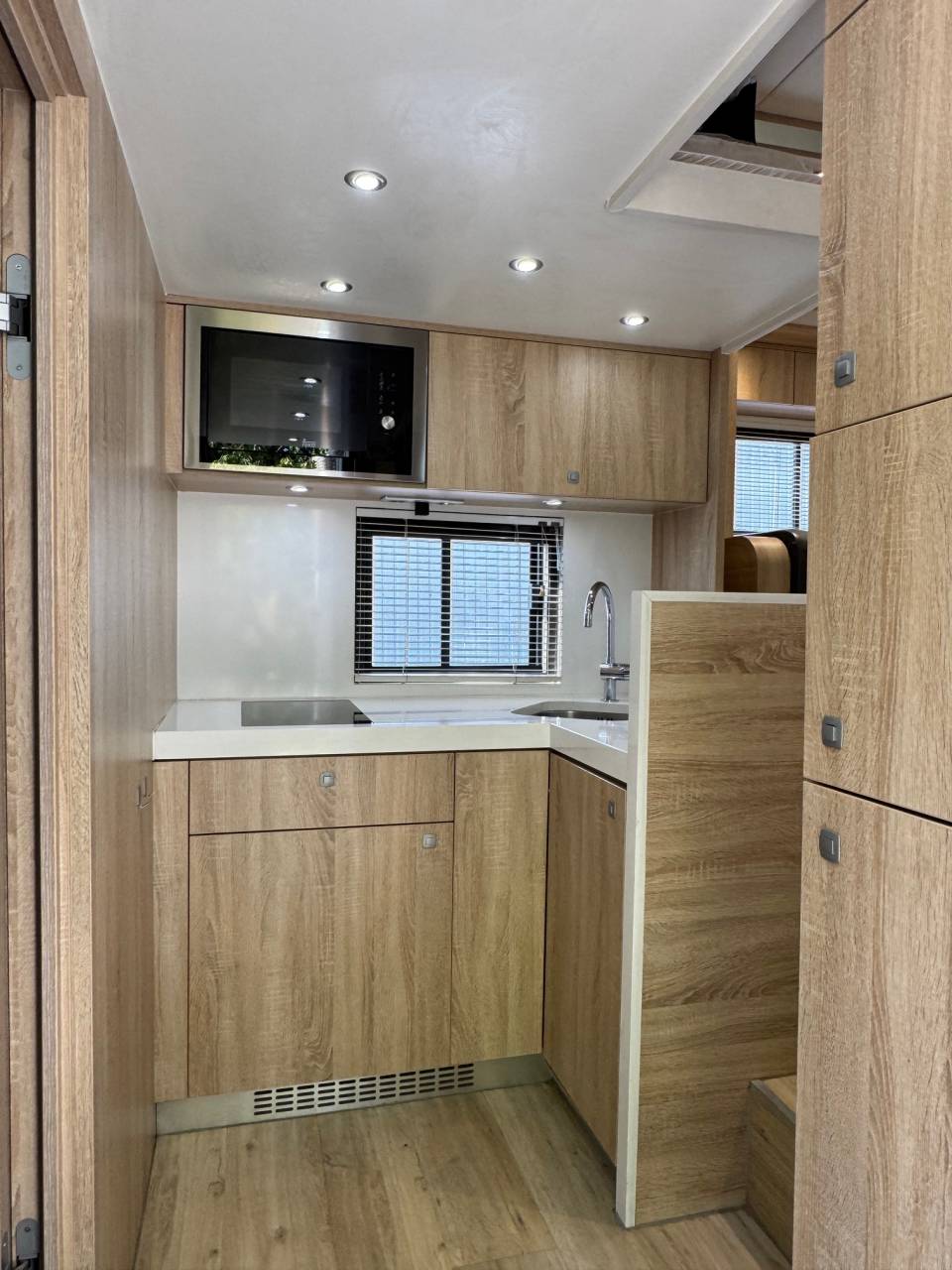 STX 26/380 - 5 chevaux avec pop out et push up