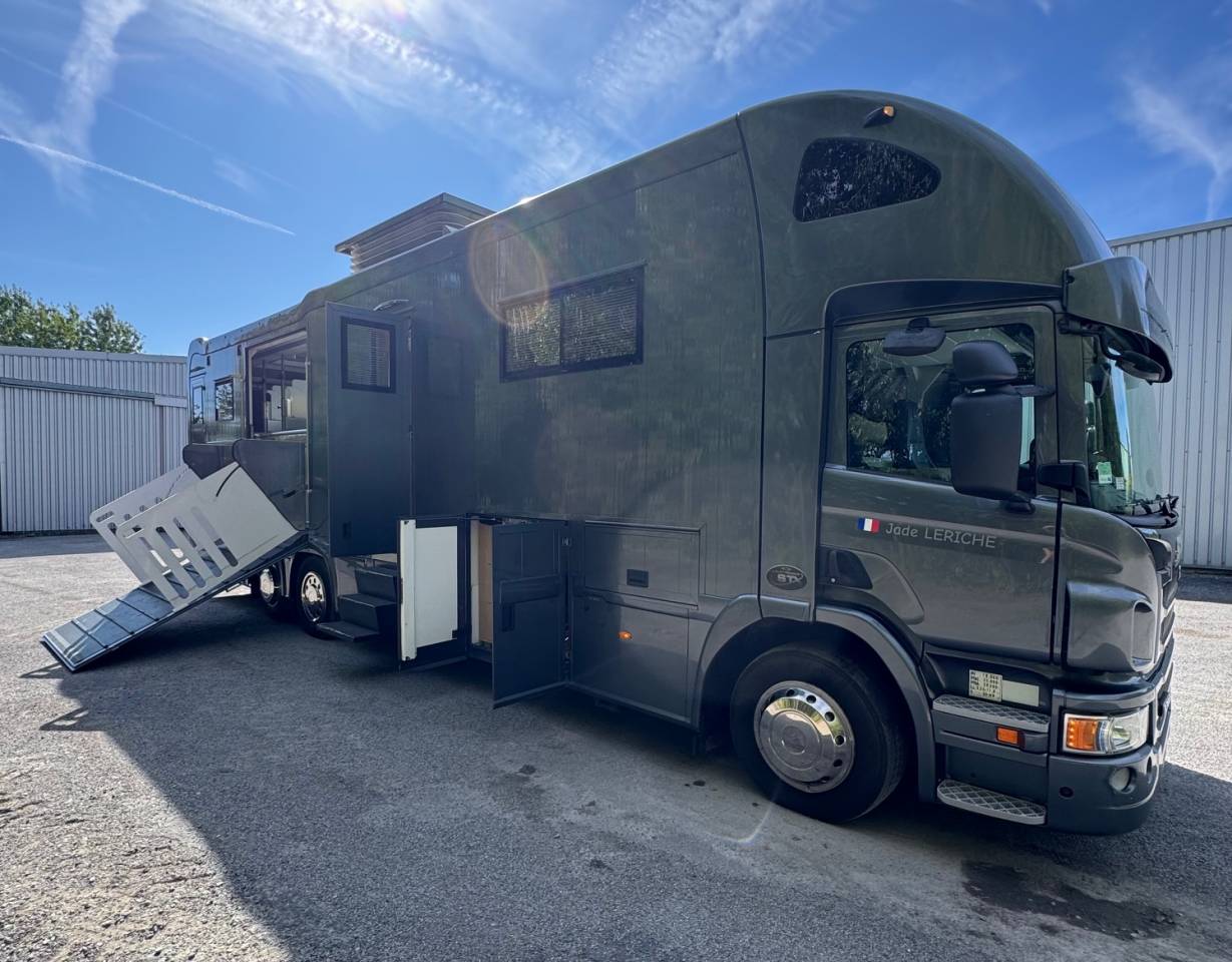 STX 26/380 - 5 chevaux avec pop out et push up