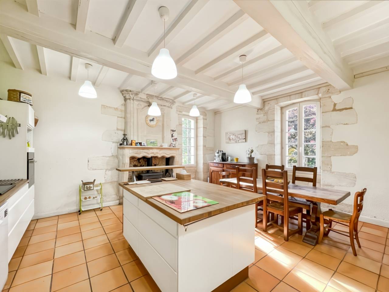 Propriété Equestre sur 10 hectares et maison en pierre