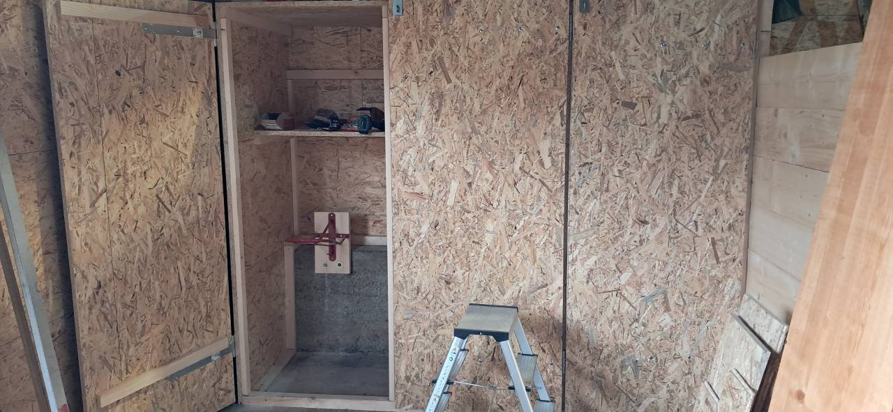 2 boxes à louer dans ferme familiale à Senarclens