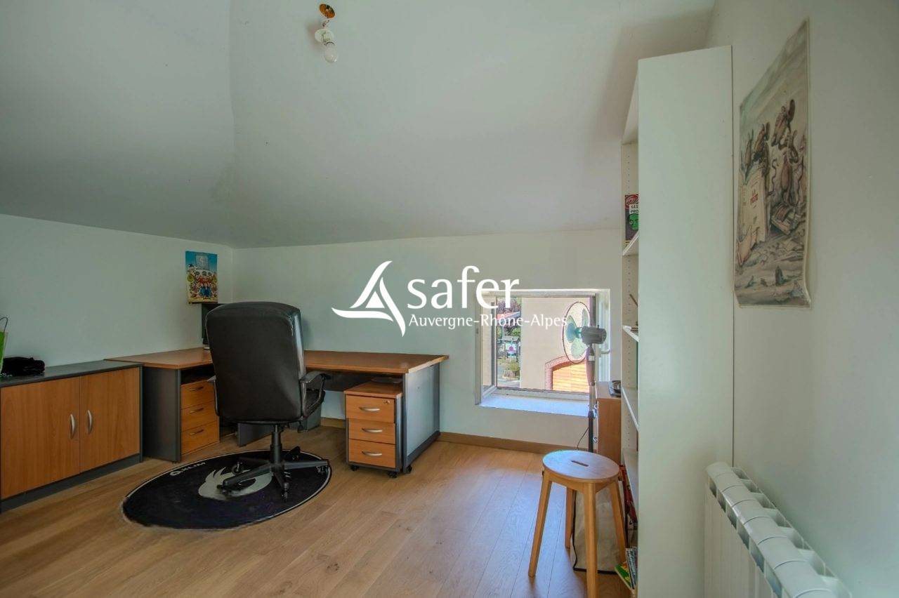 FERME AUTHENTIQUE EN PIERRE - PROXIMITE STE FOY L'ARGENTIERE