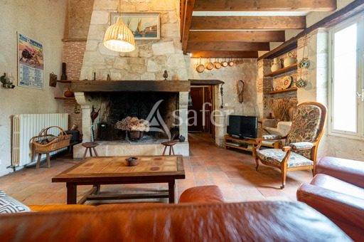 Belle propri&eacute;t&eacute; agricole sur 6ha