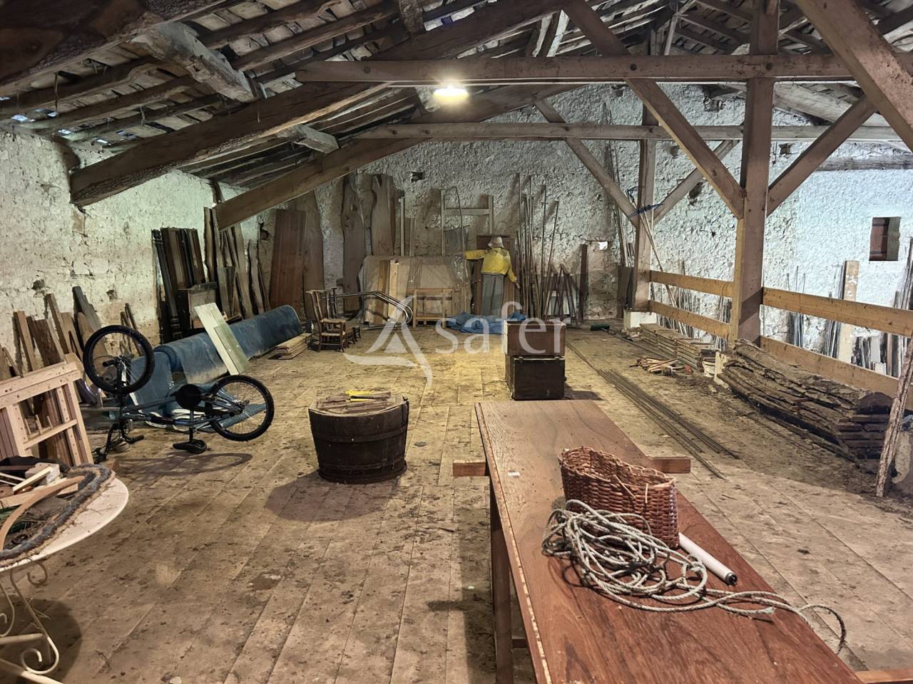 Belle propri&eacute;t&eacute; agricole sur 6ha