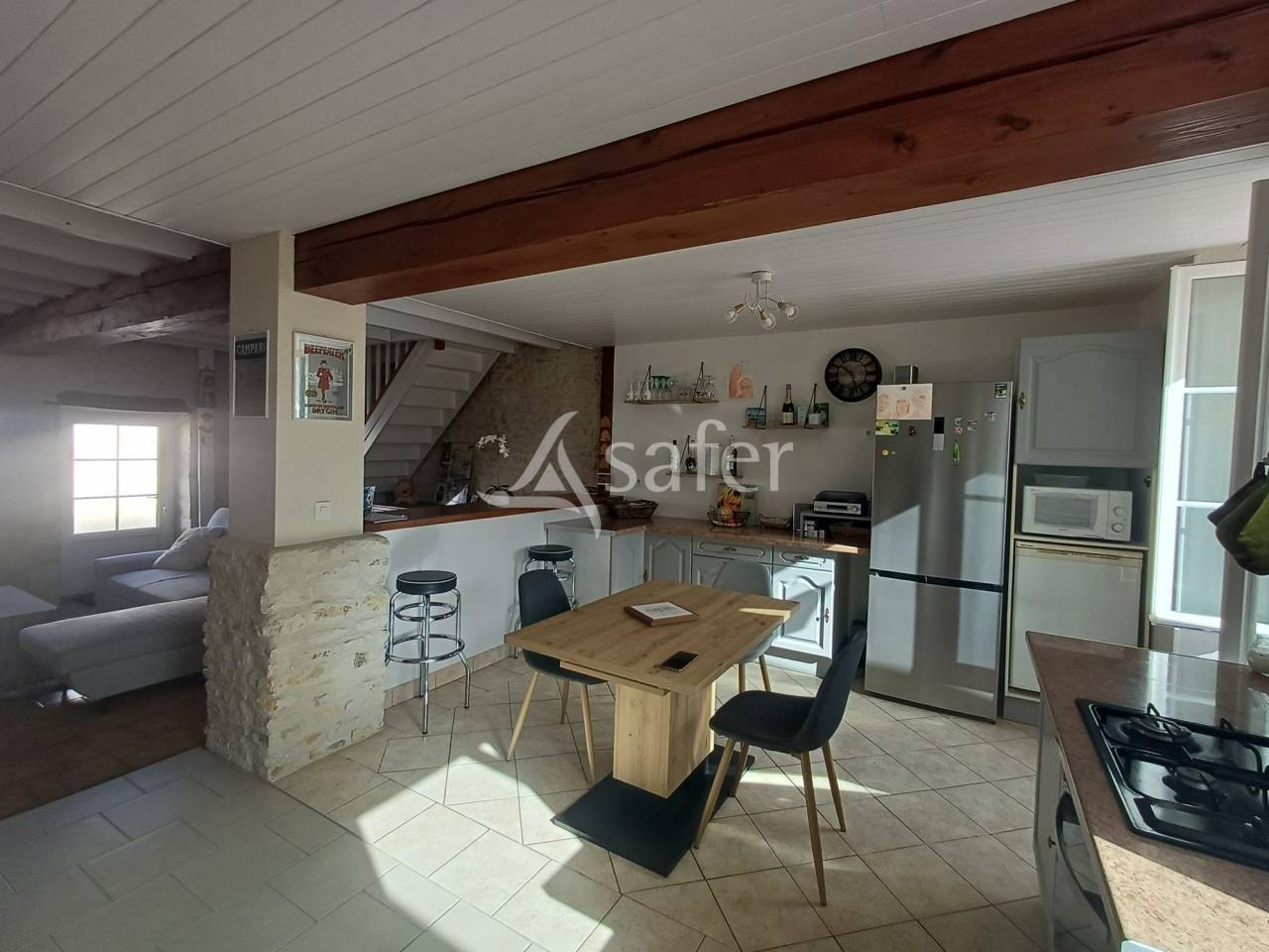 Propriété rurale disposant d'1ha 8 de prés à proximité.