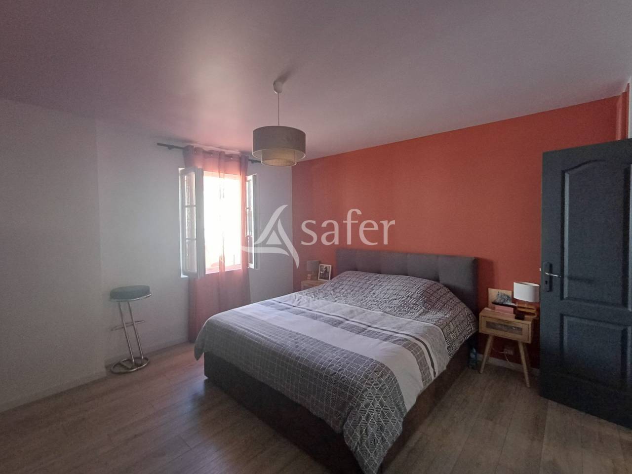 Propriété rurale disposant d'1ha 8 de prés à proximité.