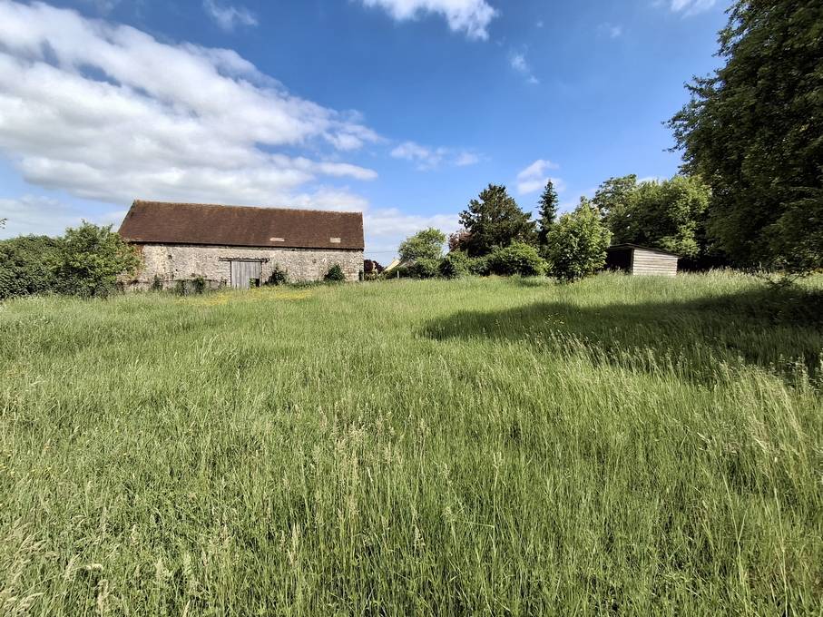 Pté A VOCATION EQUESTRE  DANS L'YONNE  SUR 8605 M² 