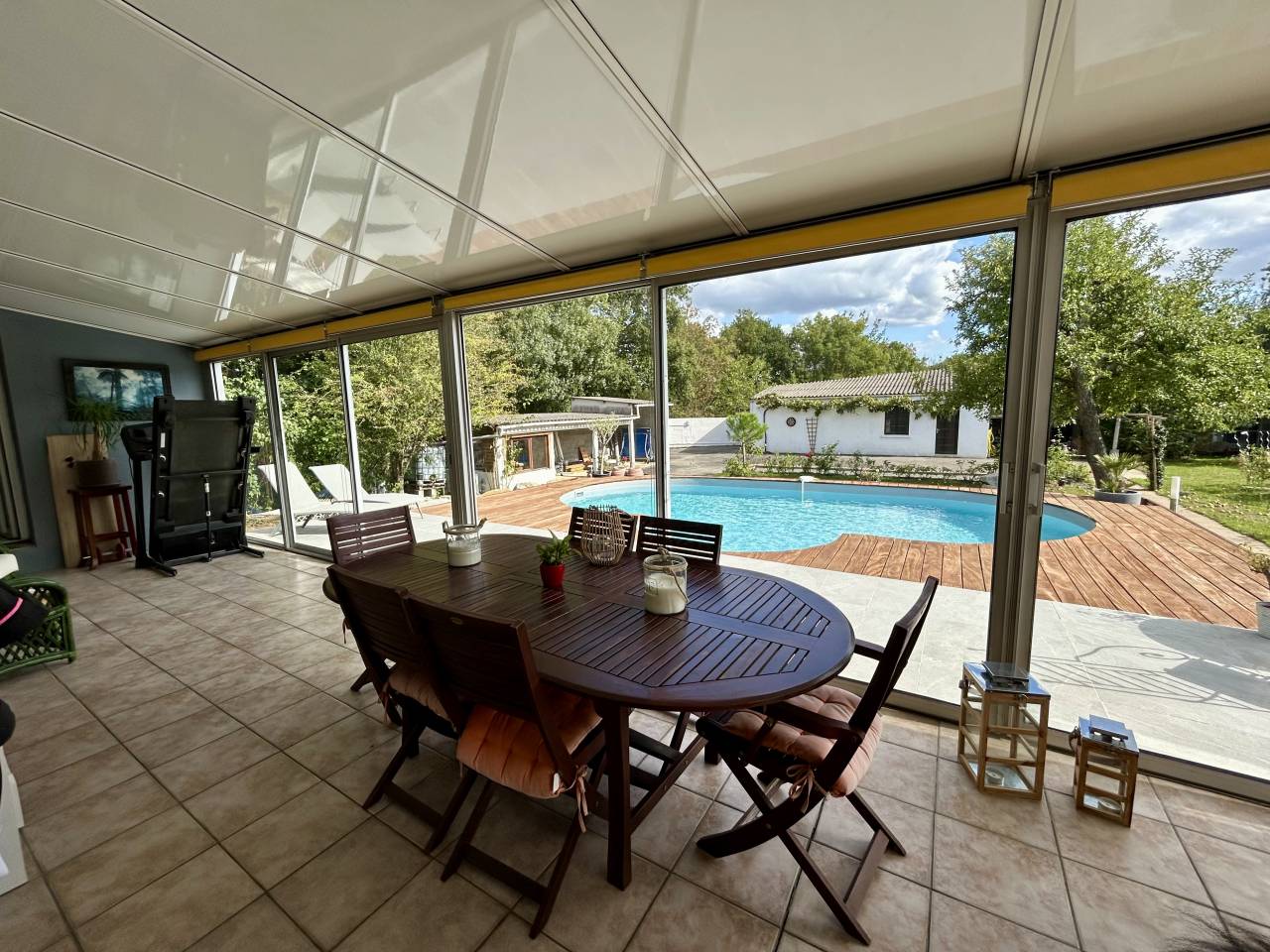 Maison familiale avec piscine sur 2 ha
