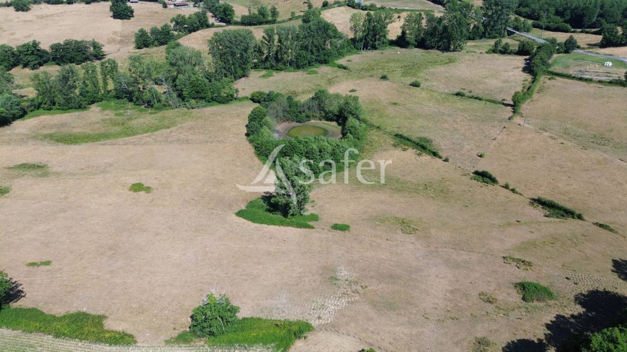 Propri&eacute;t&eacute; rurale sur 20 hectares