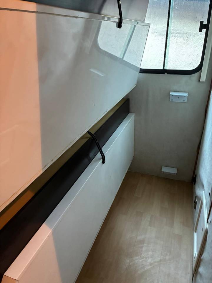 DAF 01/2003 6 chevaux avec appartement 