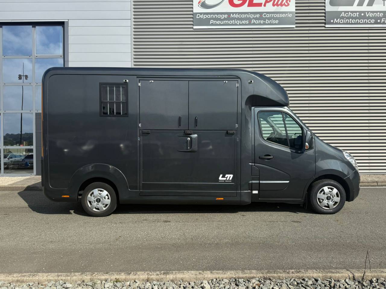 VL STX MOVANO 3P 165CH SELLERIE XL - VENDU