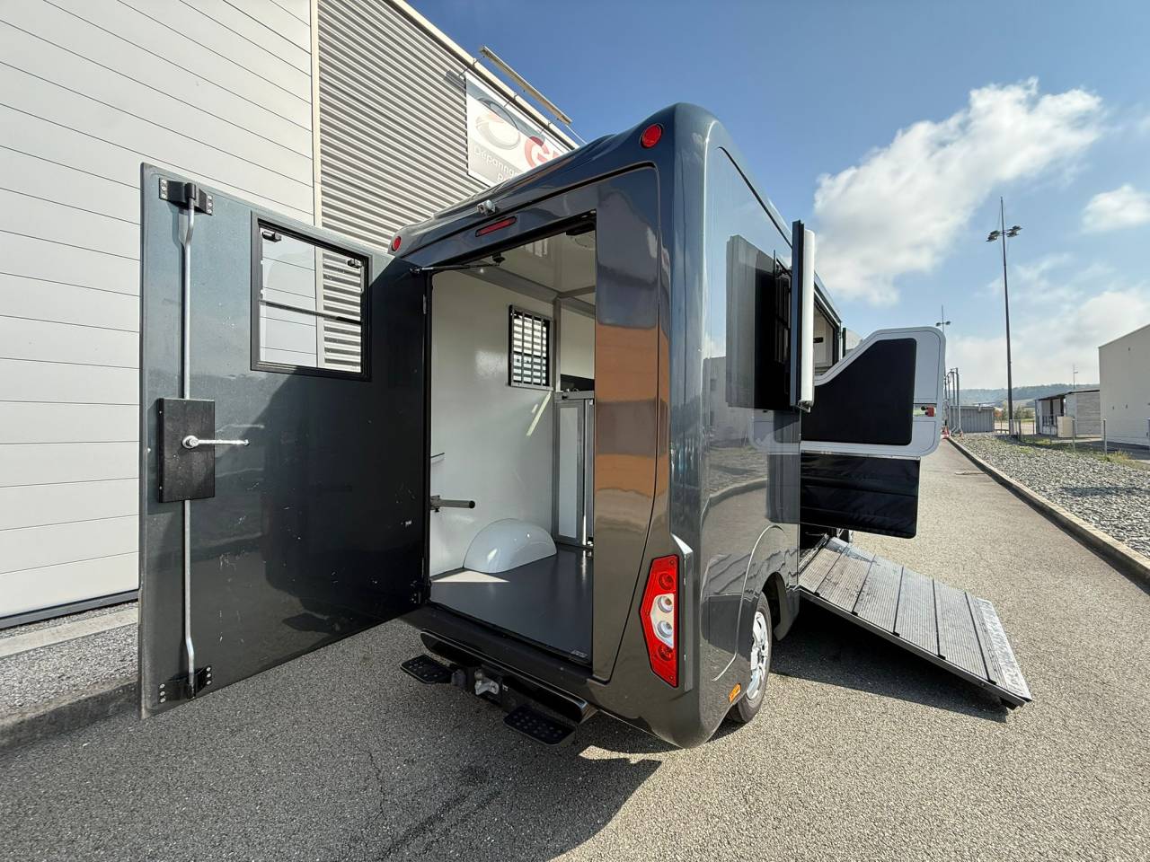 VL STX MOVANO 3P 165CH SELLERIE XL - VENDU