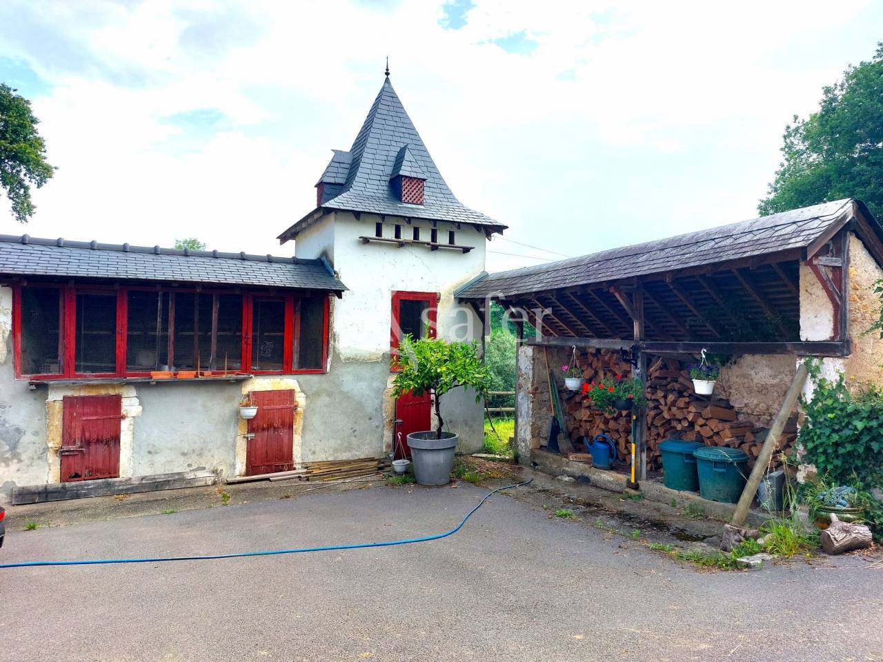 Propriété agricole avec écurie proche de Pau