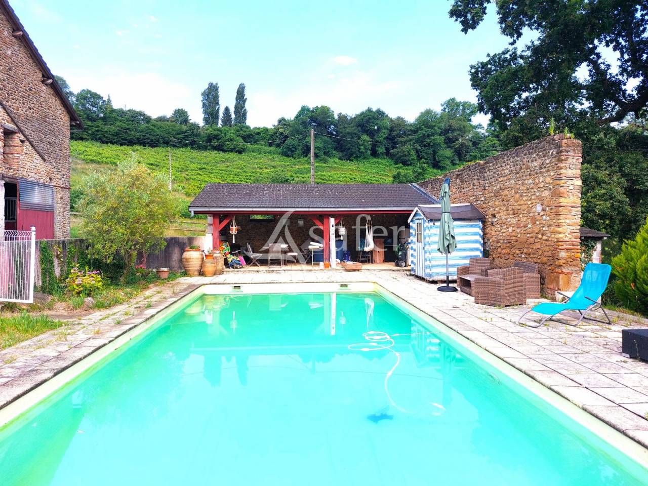 Propriété agricole avec écurie proche de Pau