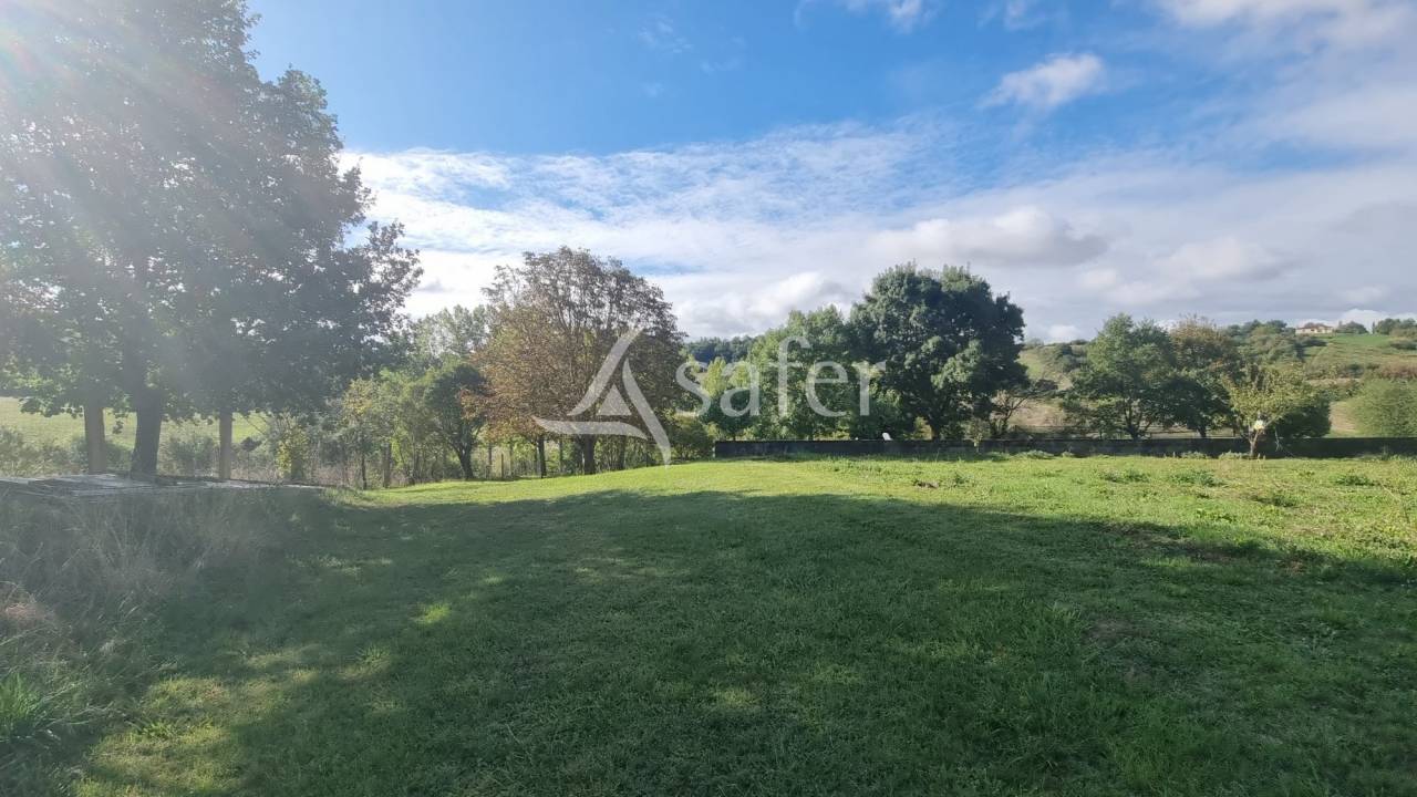 Proche Vic-Fezensac - Propri&eacute;t&eacute; de 7,6ha