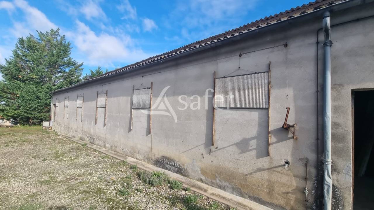 Proche Vic-Fezensac - Propri&eacute;t&eacute; de 7,6ha