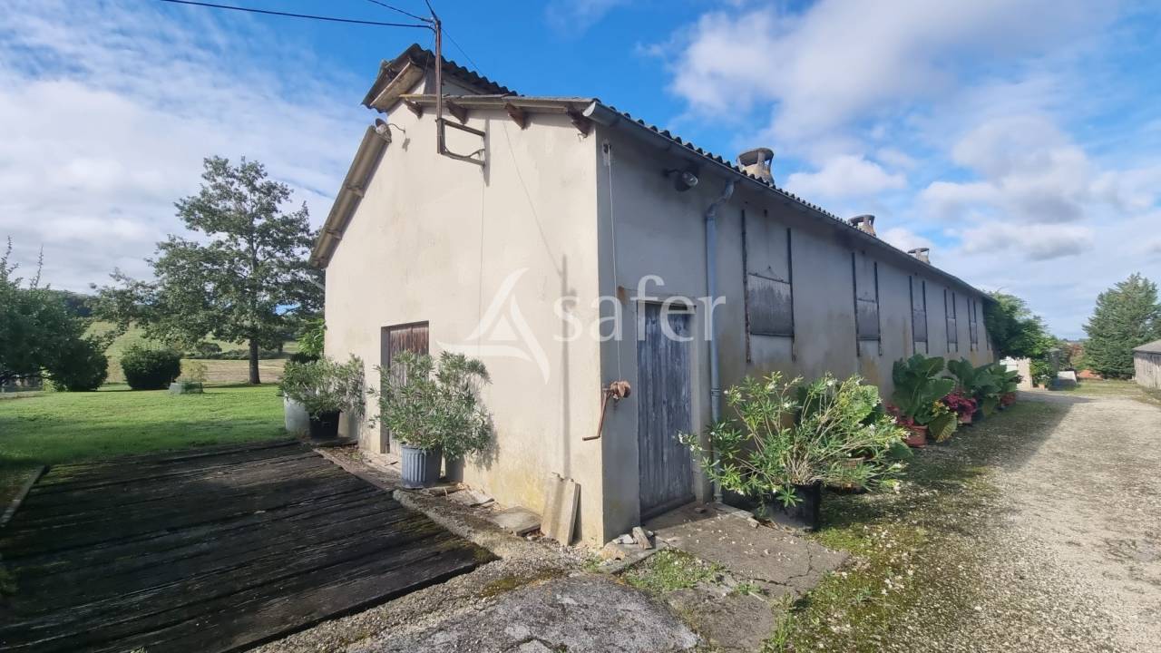 Proche Vic-Fezensac - Propri&eacute;t&eacute; de 7,6ha