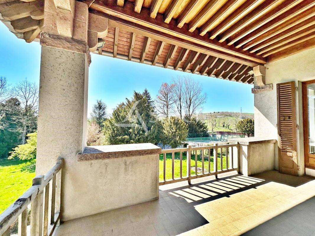 BATISSE TYPE MANOIR - THIZY