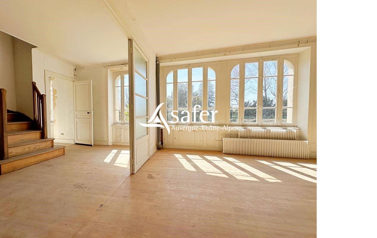 DEMEURE DE CARACTERE - BEAUJOLAIS VERT