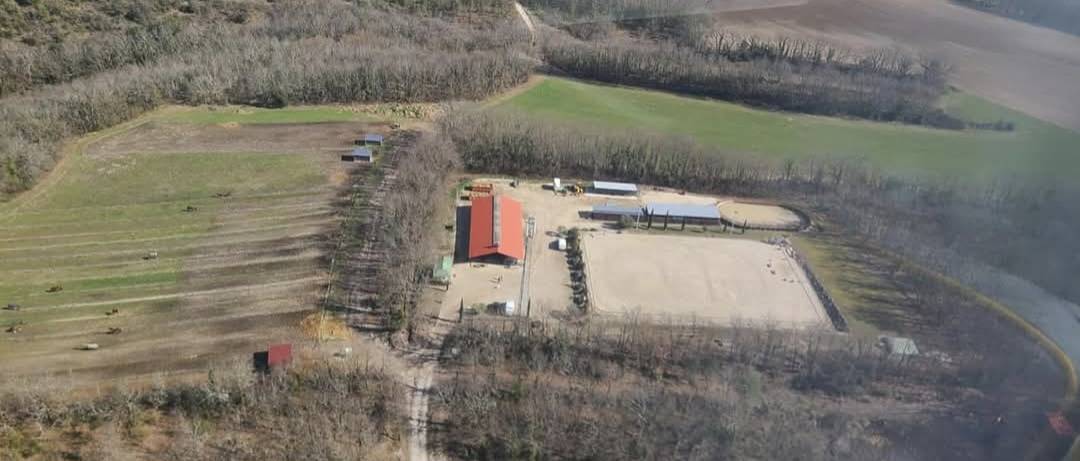 VALEILLES - Ecurie 20 Boxes - 13 Ha - 