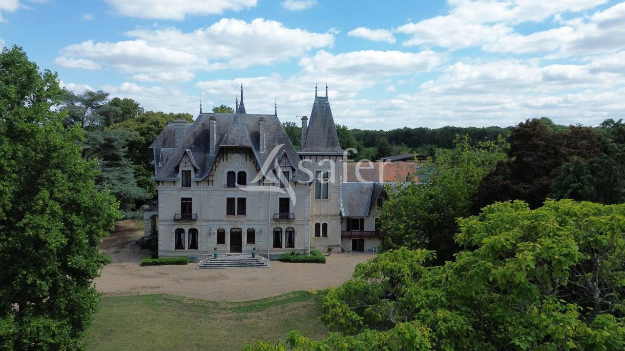 Ensemble rural sur environ 140 ha