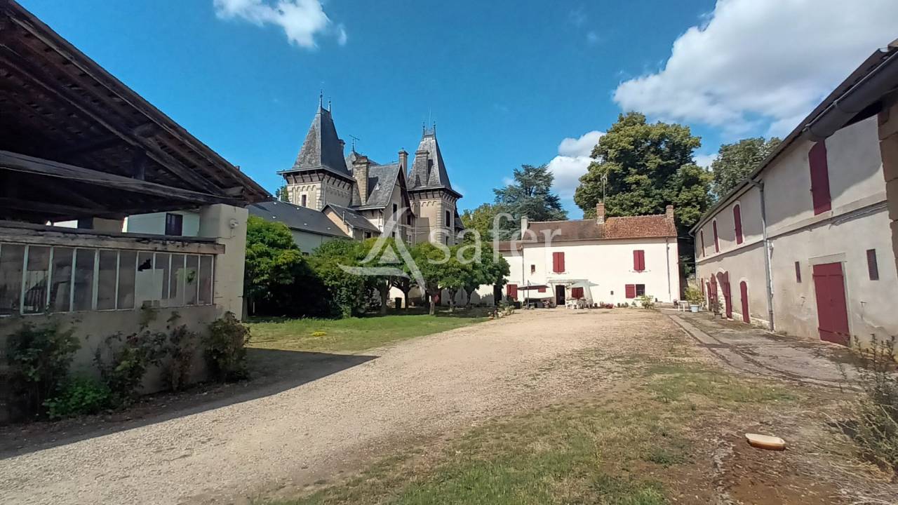 Ensemble rural sur environ 140 ha