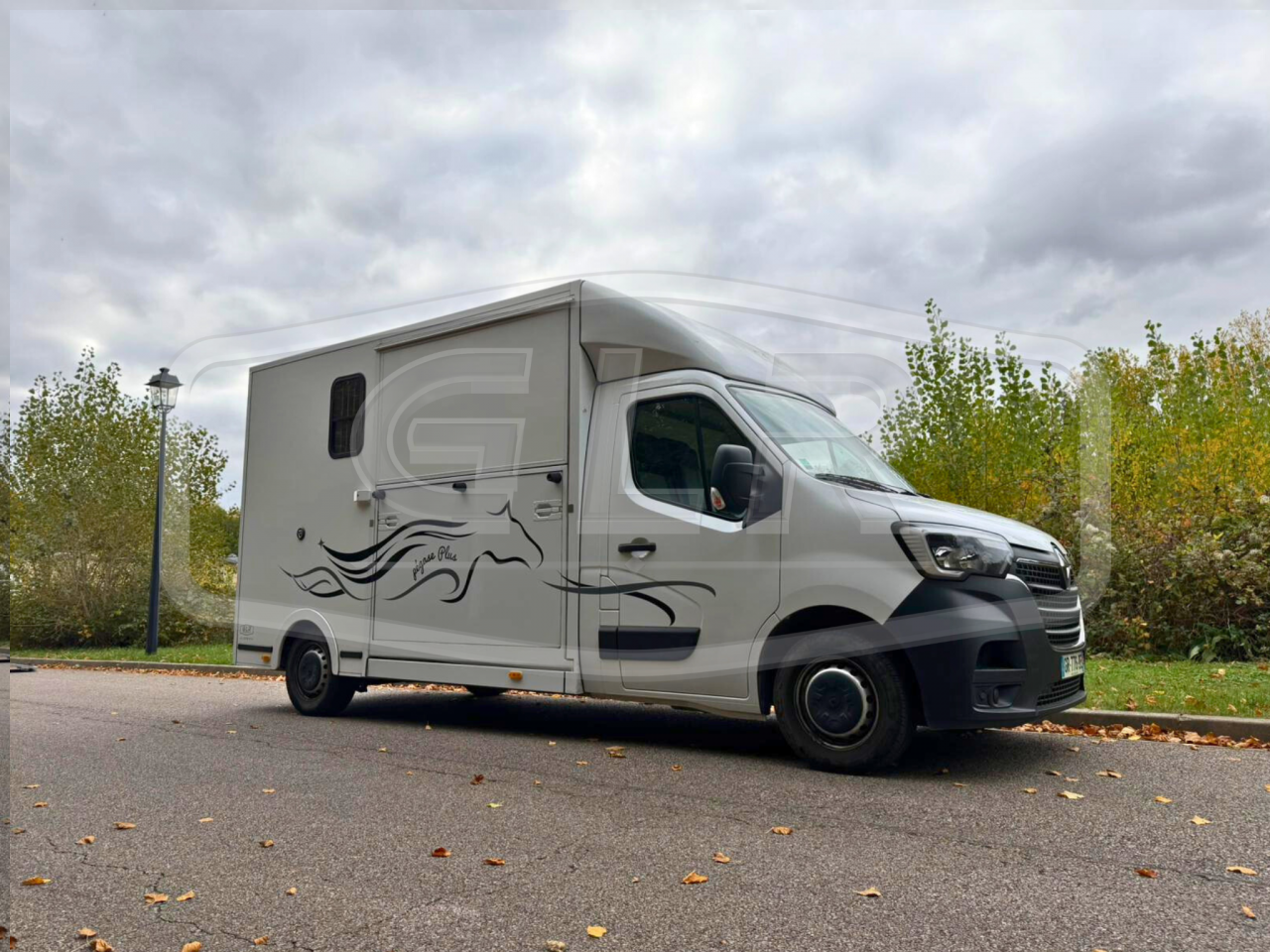RENAULT MASTER 4 – 2023 - 165CV - STALLE - 15 000KM