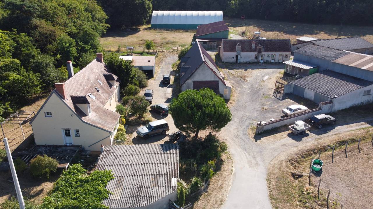 Propriété équestre sur 17 ha – 18 (cher) 