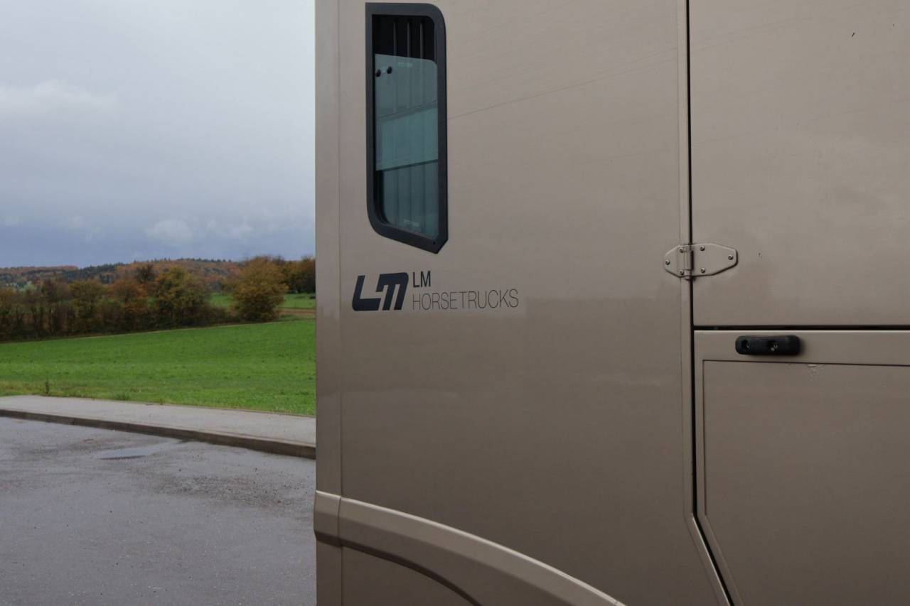 VL MASTER THEAULT PROTEO 5P STALLE SWITCH - VENDU