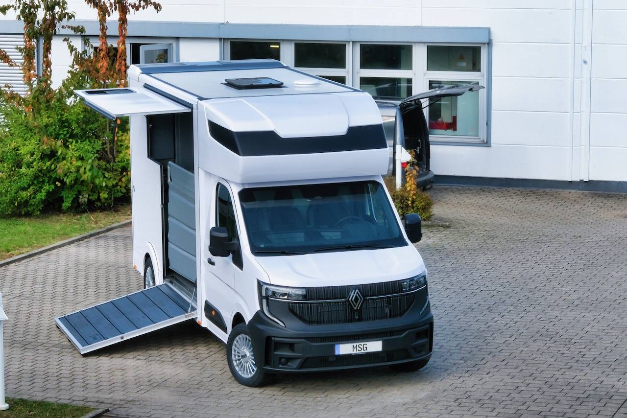 RENAULT MASTER Blue dCi 170 MSG STALLION LIGHT BOITE AUTOMATIQUE