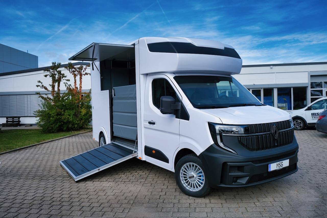 RENAULT MASTER Blue dCi 170 MSG STALLION LIGHT BOITE AUTOMATIQUE