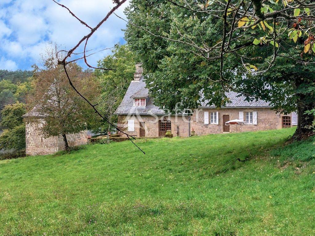 En Corrèze, domaine de 26 ha et son bâti de caractère
