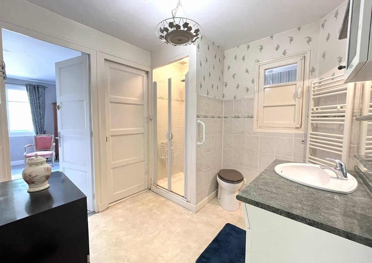 Propriété avec maison et 1,6 ha proche de Lyon